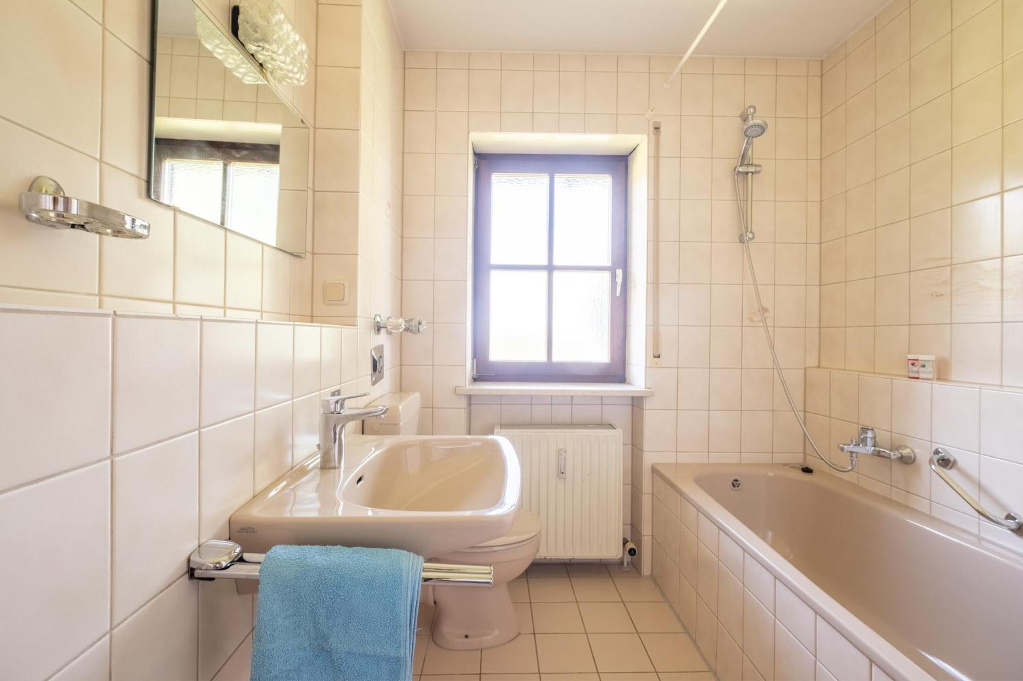 Gemuetliches Wohlfuehl-Apartment Mit Perfektem Seeblick Dießen am Ammersee Exteriör bild