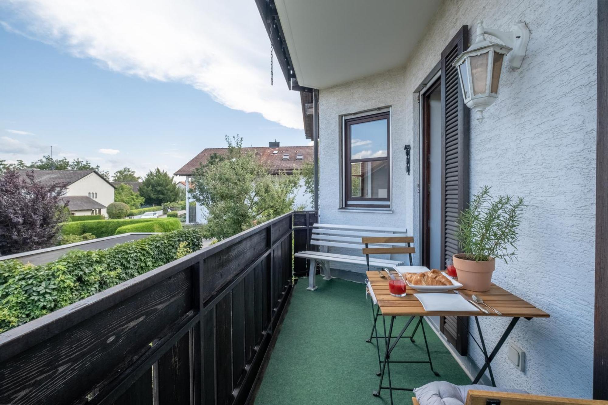 Gemuetliches Wohlfuehl-Apartment Mit Perfektem Seeblick Dießen am Ammersee Exteriör bild